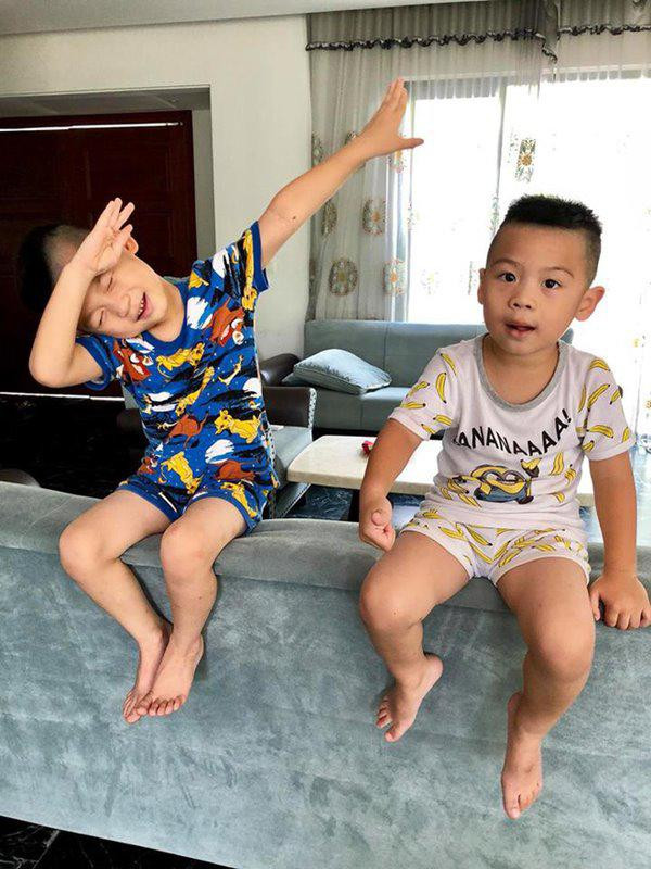 cuoc song suong nhu tien trong can nha trieu do, ngap hoa hong cua nu ca si my dung - 9