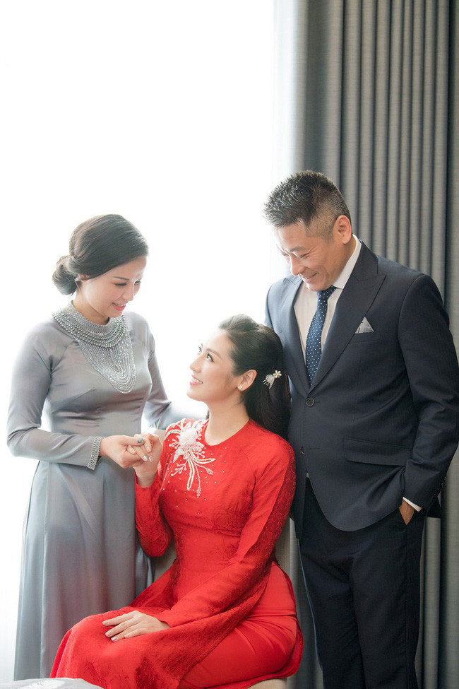 Mang danh mĩ nhân showbiz nhưng Hà Tăng, Tú Anh, Đan Lê, Lê Phương... vẫn bị dìm hàng khi đứng cạnh mẹ ruột - Ảnh 15. Mang danh mĩ nhân showbiz nhưng Hà Tăng, Tú Anh, Đan Lê, Lê Phương... vẫn bị dìm hàng khi đứng cạnh mẹ ruột - Ảnh 15.