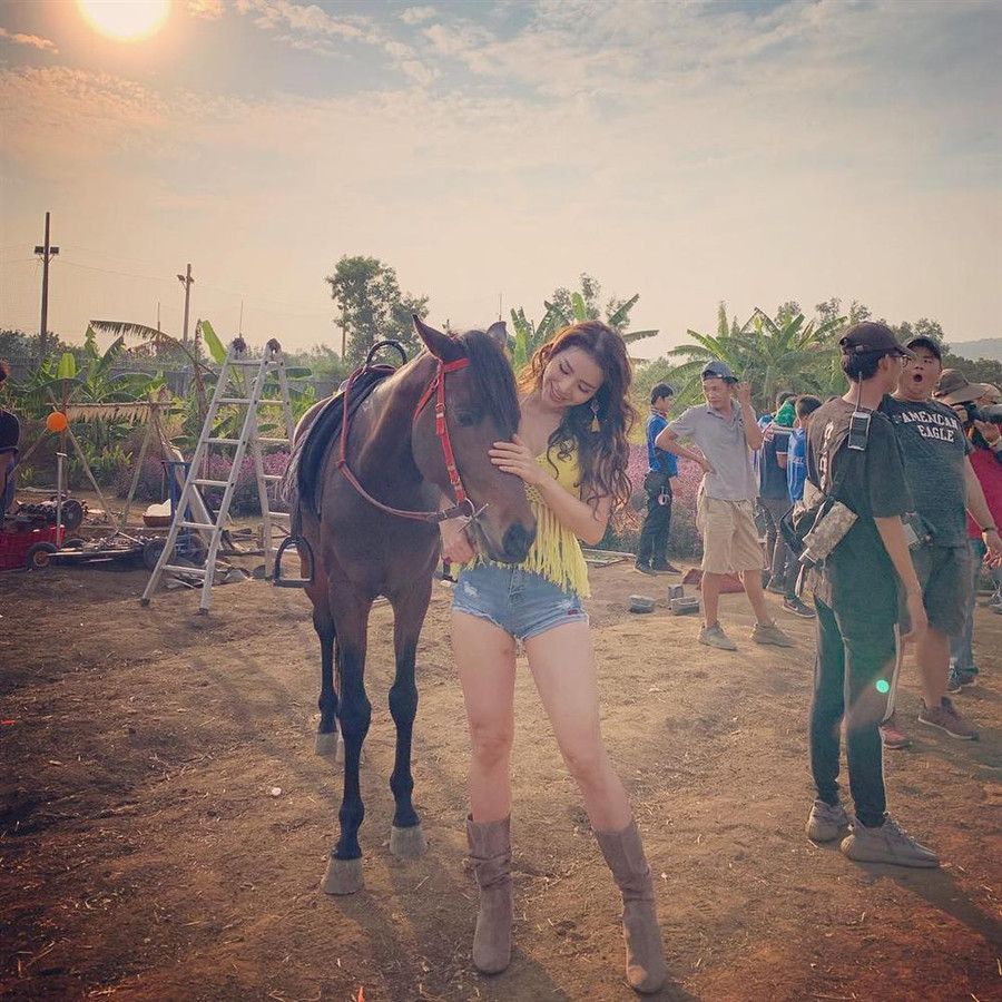 Làm mẹ đơn thân sau ly hôn, Trương Quỳnh Anh ẩn ý: “Anh chưa đủ tốt để có em“ ảnh 9 Đang là mẹ đơn thân sau ly hôn, Trương Quỳnh Anh ẩn ý: Anh chưa đủ tốt để có em-9