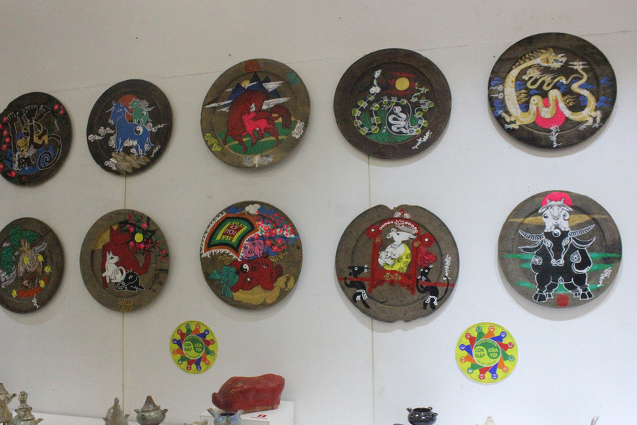 Ngắm đàn heo độc đáo ngàn con của nhà sử học Dương Trung Quốc - Ảnh 3. Ngắm đàn heo độc đáo ngàn con của nhà sử học Dương Trung Quốc - Ảnh 3.