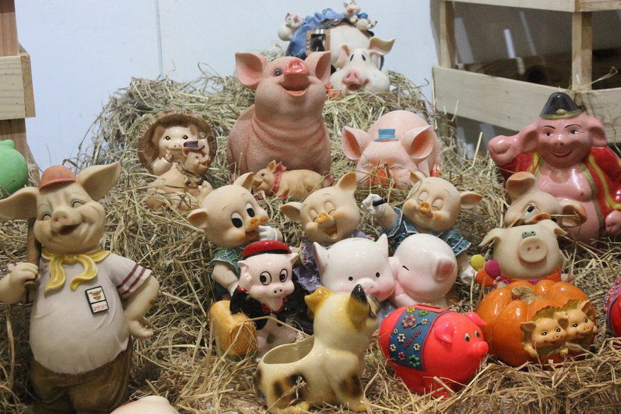 Ngắm đàn heo độc đáo ngàn con của nhà sử học Dương Trung Quốc - Ảnh 19. Ngắm đàn heo độc đáo ngàn con của nhà sử học Dương Trung Quốc - Ảnh 19.