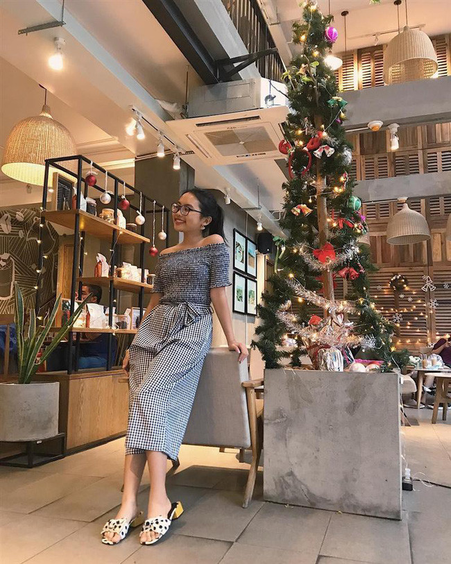 Vừa 16 tuổi đã bị bạn bè chê ế chỏng ế chơ nhưng cách đáp trả của Phương Mỹ Chi mới làm nhiều người “sốc nặng” - Ảnh 2. Vừa 16 tuổi đã bị bạn bè chê ế chỏng ế chơ nhưng cách đáp trả của Phương Mỹ Chi mới làm nhiều người “sốc nặng” - Ảnh 2.