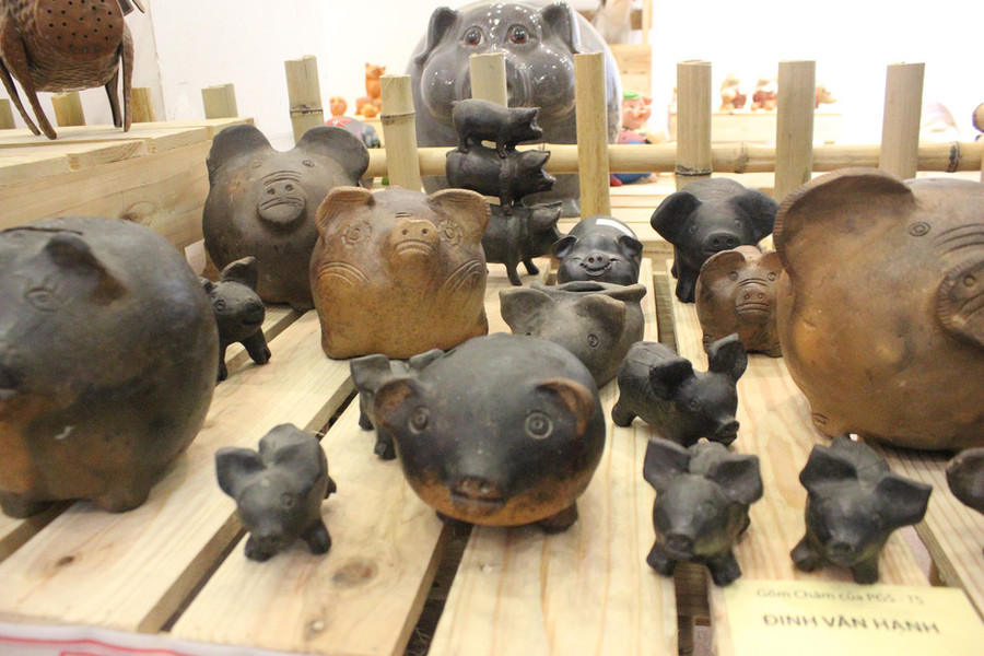 Ngắm đàn heo độc đáo ngàn con của nhà sử học Dương Trung Quốc - Ảnh 22. Ngắm đàn heo độc đáo ngàn con của nhà sử học Dương Trung Quốc - Ảnh 22.