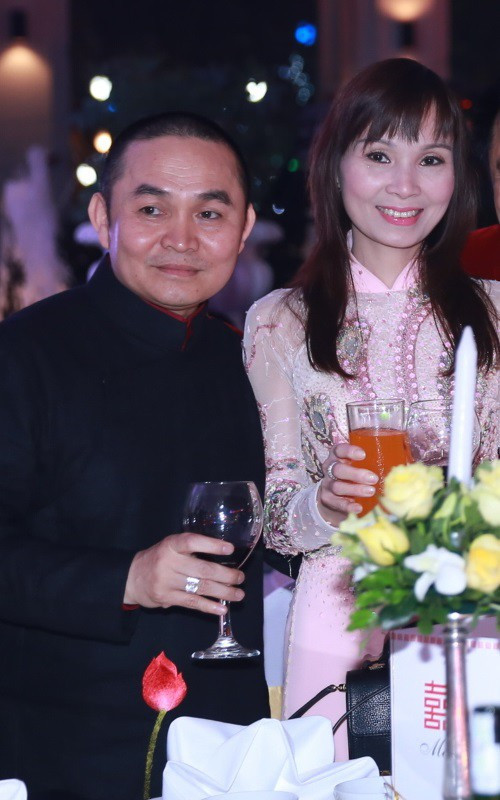 Chân dung người vợ gốc phố cổ Hà Nội được vua hài đất Bắc Xuân Hinh hết lòng kính sợ - Ảnh 3. Chân dung người vợ gốc phố cổ Hà Nội được vua hài đất Bắc Xuân Hinh hết lòng kính sợ - Ảnh 3.