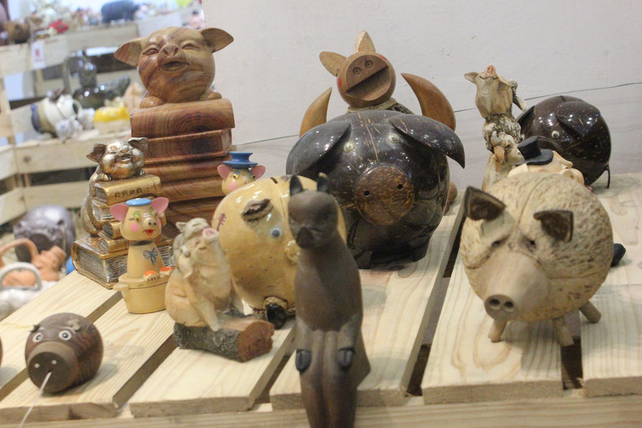 Ngắm đàn heo độc đáo ngàn con của nhà sử học Dương Trung Quốc - Ảnh 10. Ngắm đàn heo độc đáo ngàn con của nhà sử học Dương Trung Quốc - Ảnh 10.