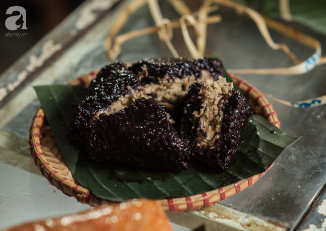 Bí mật của gia đình Hà Nội bán bánh chưng 200 nghìn/chiếc, một vụ Tết bán hết veo 10.000 cái - Ảnh 10. Bí mật của gia đình Hà Nội bán bánh chưng 200 nghìn/chiếc, một vụ Tết bán hết veo 10.000 cái - Ảnh 10.