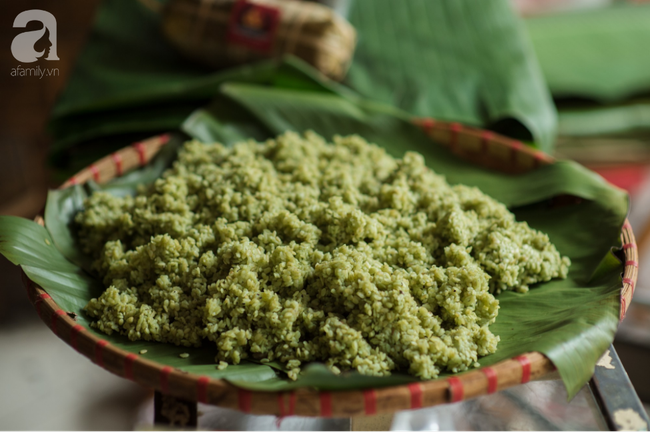 Bí mật của gia đình Hà Nội bán bánh chưng 200 nghìn/chiếc, một vụ Tết bán hết veo 10.000 cái - Ảnh 5. Bí mật của gia đình Hà Nội bán bánh chưng 200 nghìn/chiếc, một vụ Tết bán hết veo 10.000 cái - Ảnh 5.