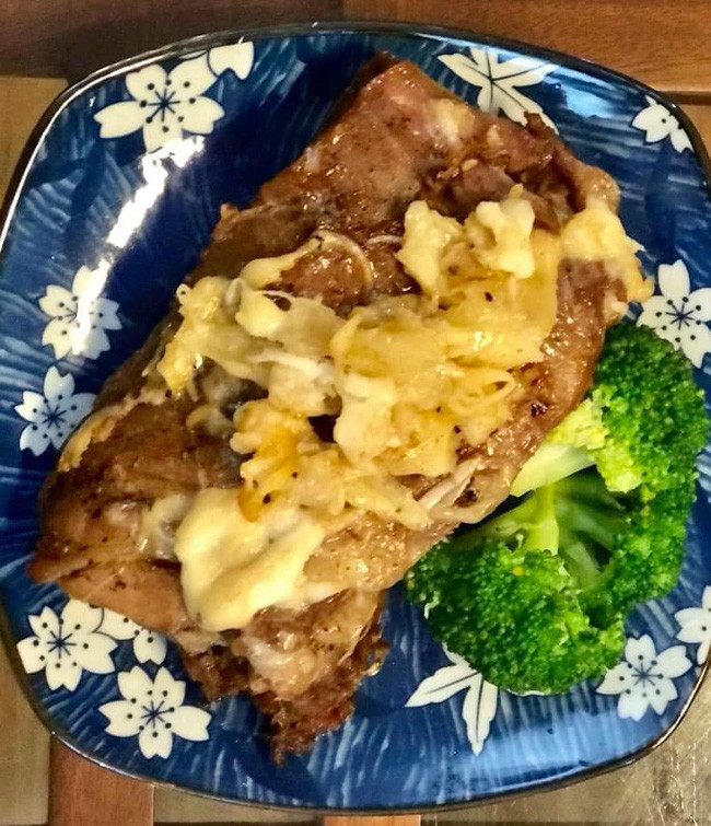 Cậu bé lớp 8 tự làm mâm cơm cực ngon từ A - Z giúp mẹ, đích thị con nhà người ta đây rồi! - Ảnh 5. Cậu bé lớp 8 tự làm mâm cơm cực ngon từ A - Z giúp mẹ, đích thị con nhà người ta đây rồi! - Ảnh 5.