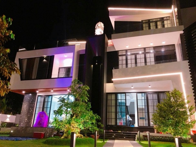 Ngắm biệt thự tiền tỉ của diễn viên Quốc Trường "Gạo nếp gạo tẻ" ảnh 4 Ngắm biệt thự tiền tỉ của diễn viên Quốc Trường "Gạo nếp gạo tẻ" ảnh 4