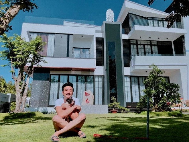 Ngắm biệt thự tiền tỉ của diễn viên Quốc Trường "Gạo nếp gạo tẻ" ảnh 9 Ngắm biệt thự tiền tỉ của diễn viên Quốc Trường "Gạo nếp gạo tẻ" ảnh 9