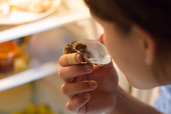 Mẹo lau chùi, dọn dẹp và sắp xếp tủ lạnh khoa học nhất - Ảnh 16