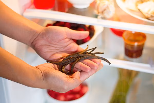 Mẹo lau chùi, dọn dẹp và sắp xếp tủ lạnh khoa học nhất - Ảnh 18