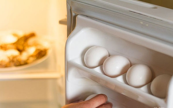 Mẹo lau chùi, dọn dẹp và sắp xếp tủ lạnh khoa học nhất - Ảnh 8 Mẹo lau chùi, dọn dẹp và sắp xếp tủ lạnh khoa học nhất - Ảnh 8