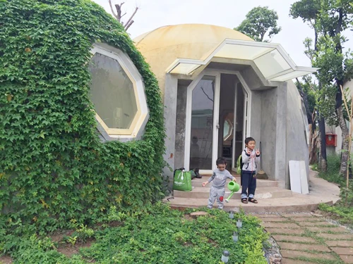 Ông bố Hà Nội làm ngôi nhà tròn kỳ lạ theo ước mơ của con