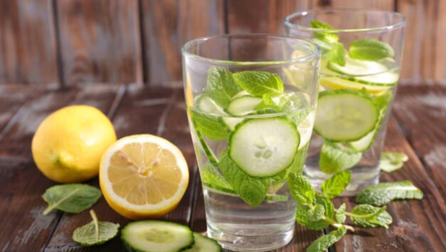 . Mặc dù bạc hà an toàn cho hầu hết mọi người nhưng bạn phải luôn kiểm tra với bác sĩ trước khi đưa nó vào chế độ ăn uống hàng ngày. (Ảnh: ITN) . Mặc dù bạc hà an toàn cho hầu hết mọi người nhưng bạn phải luôn kiểm tra với bác sĩ trước khi đưa nó vào chế độ ăn uống hàng ngày. (Ảnh: ITN)