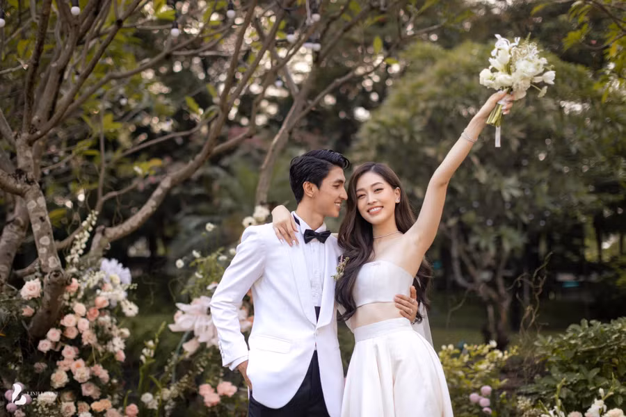 Bình An hơn Phương Nga 5 tuổi.