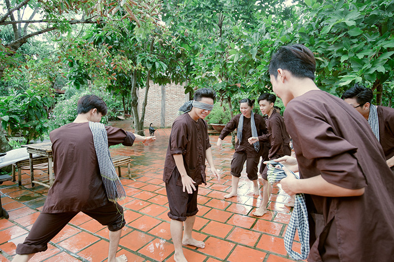 Bộ kỷ yếu “nông dân Nam bộ” nhí nhảnh của teen Sài Gòn ảnh 6 Bộ kỷ yếu “nông dân Nam bộ” nhí nhảnh của teen Sài Gòn ảnh 6