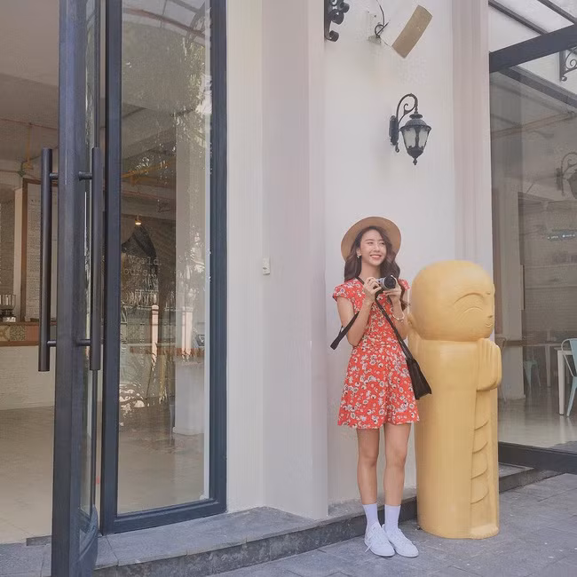 4 công thức mix đồ với mũ đẹp miễn chê “học lỏm” từ các hot girl ảnh 9