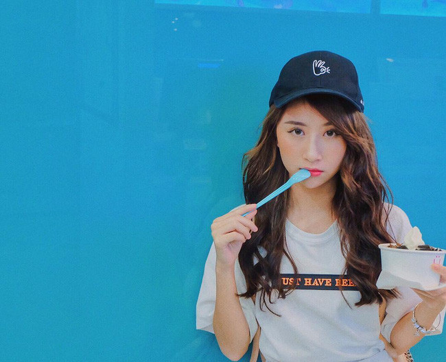 4 công thức mix đồ với mũ đẹp miễn chê “học lỏm” từ các hot girl ảnh 2