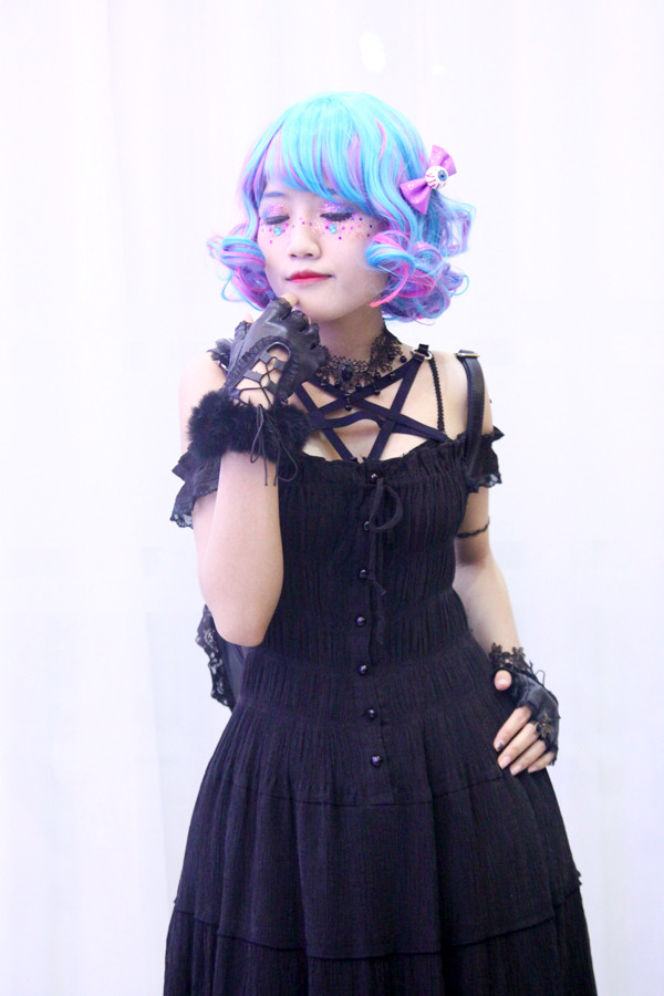 Nữ sinh đáng yêu học ngành thời trang, đam mê cosplay ảnh 7 Cô thường tự vẽ truyện tranh, tự tạo ra một nhân vật của riêng mình và cosplay theo nhân vật đó
