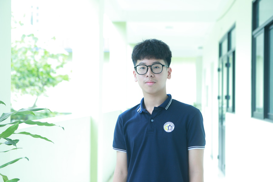 Tuệ Minh (trái) và Gia Khang - học sinh Trường THCS Thái Thịnh. Tuệ Minh (trái) và Gia Khang - học sinh Trường THCS Thái Thịnh.