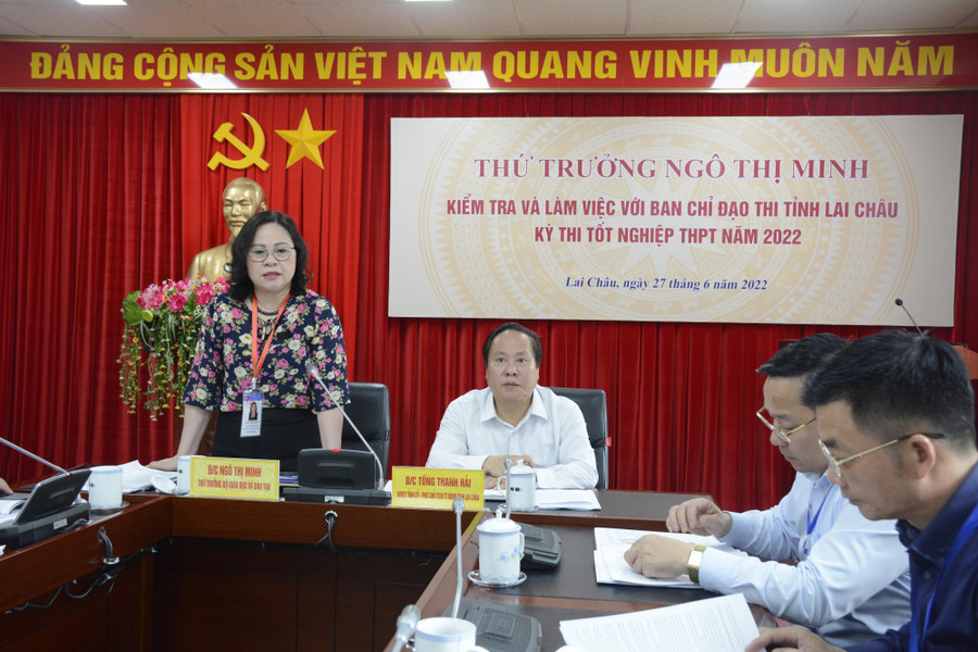 Thứ trưởng Ngô Thị Minh phát biểu tại buổi làm việc với Ban chỉ đạo thi tỉnh Lai Châu. Thứ trưởng Ngô Thị Minh phát biểu tại buổi làm việc với Ban chỉ đạo thi tỉnh Lai Châu.