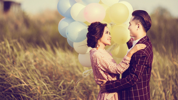 Tú Vi - Văn Anh trao nhau Tú Vi - Văn Anh trao nhau