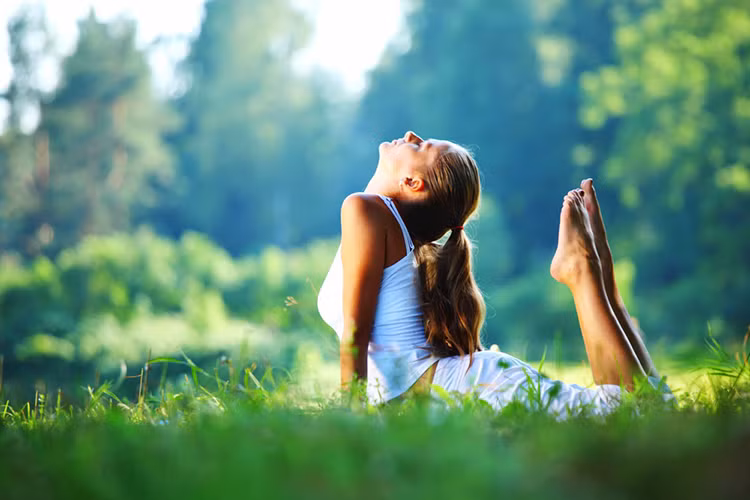 Bài tập đơn giản giải tỏa căng thẳng với tư thế đầu, cổ