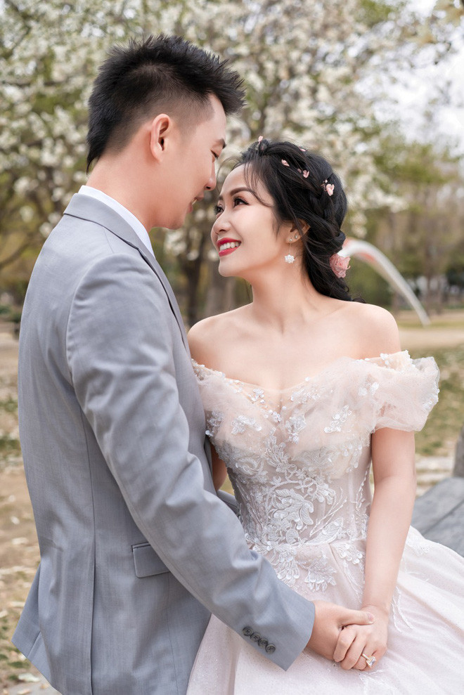 Nhiều người đã thầm ghen tị với hạnh phúc gia đình của Ốc Thanh Vân.