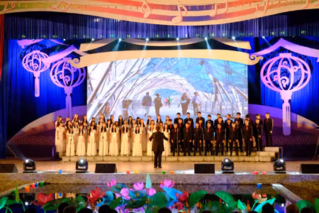 Hội thi thu hút sự tham gia của hơn 1.000 nghệ sĩ.