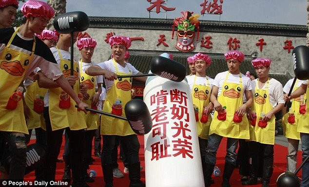 nghi le “cai sua” ky la danh cho dan ong o trung quoc hinh anh 3