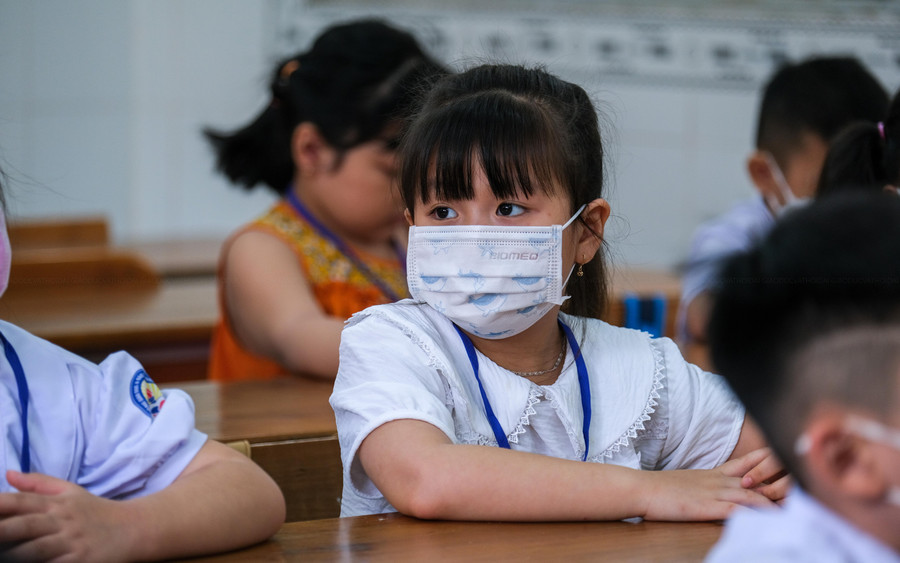 Không khí ngày đầu đến trường vui tươi và phấn khởi Không khí ngày đầu đến trường vui tươi và phấn khởi