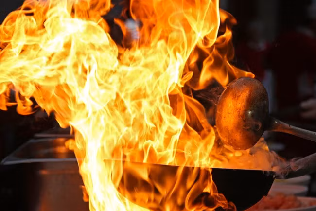 Nhà tang lễ phát hỏa vì hỏa thiêu người quá béo - Ảnh 5.