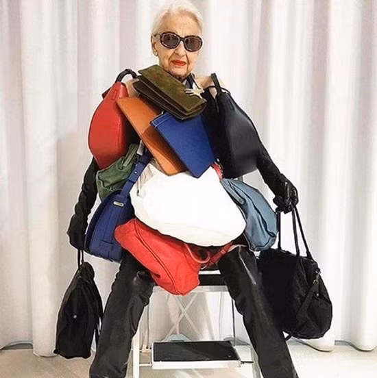 cu-ba-95-tuoi-tro-thanh-bieu-tuong-thoi-trang-2