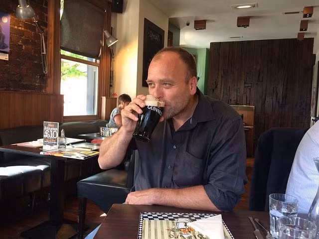 Cuộc sống hạnh phúc, đáng ngưỡng mộ của một ông chồng sống chung với 5 bà vợ - Hình 11