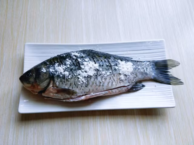 Không ngờ khi kết hợp nguyên liệu này món canh cá lại trở nên ngon như vậy! ảnh 1