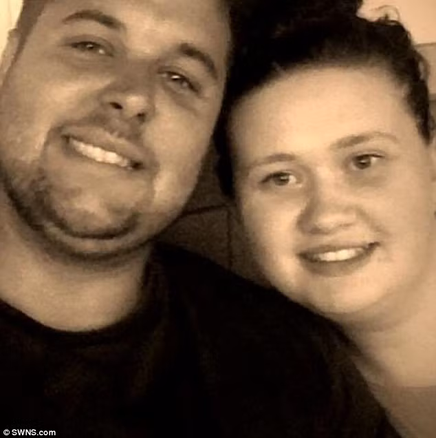 Chồng qua đời, 8 tháng sau vợ mới phát hiện ra điều bất ngờ - Ảnh 2.