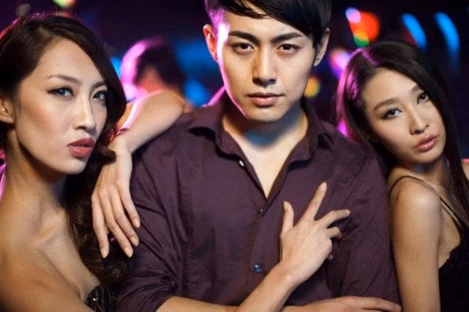 Thắng như một cục nam châm thu hút sự chú ý của các cô gái ở những nơi anh xuất hiện (Ảnh minh họa).