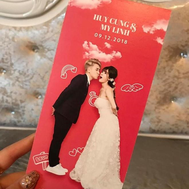 Những kiểu thiệp cưới độc đáo, làm "tổn thương" trái tim dân F.A ảnh 2 Nhung kieu thiep cuoi doc dao, lam