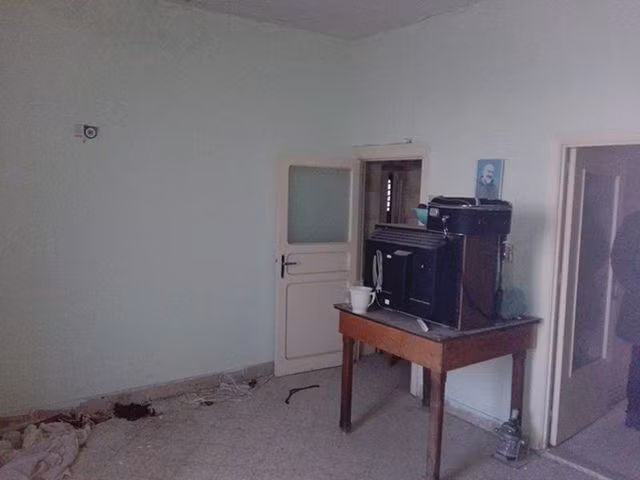 Hạ giá còn chưa đầy 30 nghìn đồng nhưng nhiều ngôi nhà nơi đây vẫn chưa bán được - 7