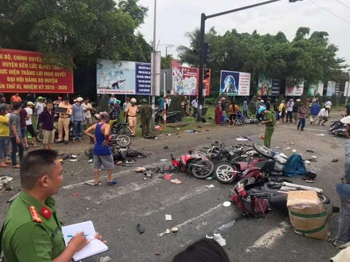 Lời khai của tài xế container gây tai nạn kinh hoàng ở Long An ảnh 1 Lời khai của tài xế container gây tai nạn kinh hoàng ở Long An ảnh 1