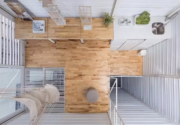 ha noi: can nha 10m2 xay khong ton 1 vien gach van dep me ly, ai nhin cung choang - 17