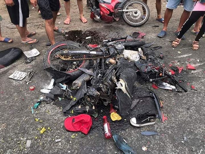 Lời khai của tài xế container gây tai nạn kinh hoàng ở Long An ảnh 4 Lời khai của tài xế container gây tai nạn kinh hoàng ở Long An ảnh 4