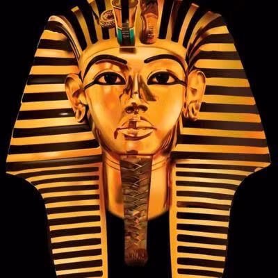 giat minh nhung chuyen la lung gay soc cua hoang de ai cap hinh anh 4