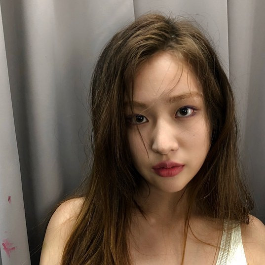 Nếu thấy làn da xuất hiện 1 trong 3 dấu hiệu sau thì khả năng cao là bạn đã chọn sai sữa rửa mặt-1