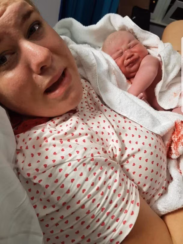 Khi chào đời, bé Freddie nặng tới 9 pounds 1 ounces (hơn 4,1 kg)