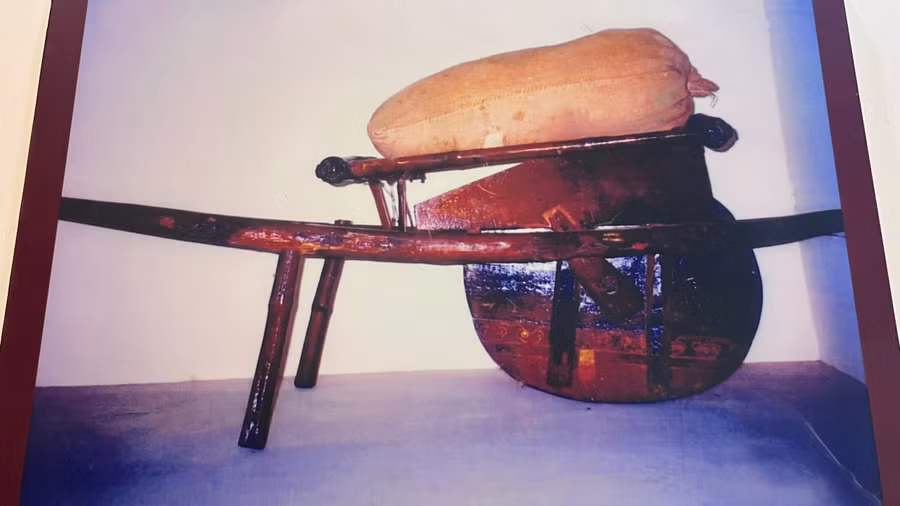 Xe cút kít của ông Trịnh Đình Bầm (xã Định Liên, huyện Yên Định) chế tạo có thể chở 280kg/chuyến.