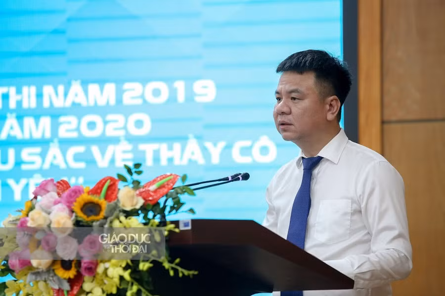 ÔngTriệu Ngọc Lâm – Tổng Biên tập Báo Giáo dục và Thời đại phát biểu tại lễ trao giải. Ảnh: Thế Đại.