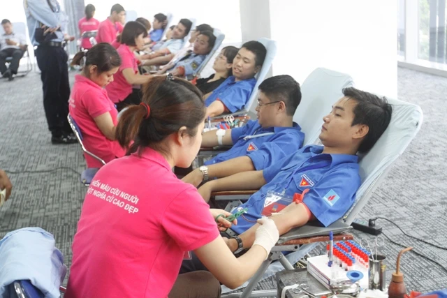 Mỗi giọt máu cho đi - Một cuộc đời ở lại. Ảnh minh họa.