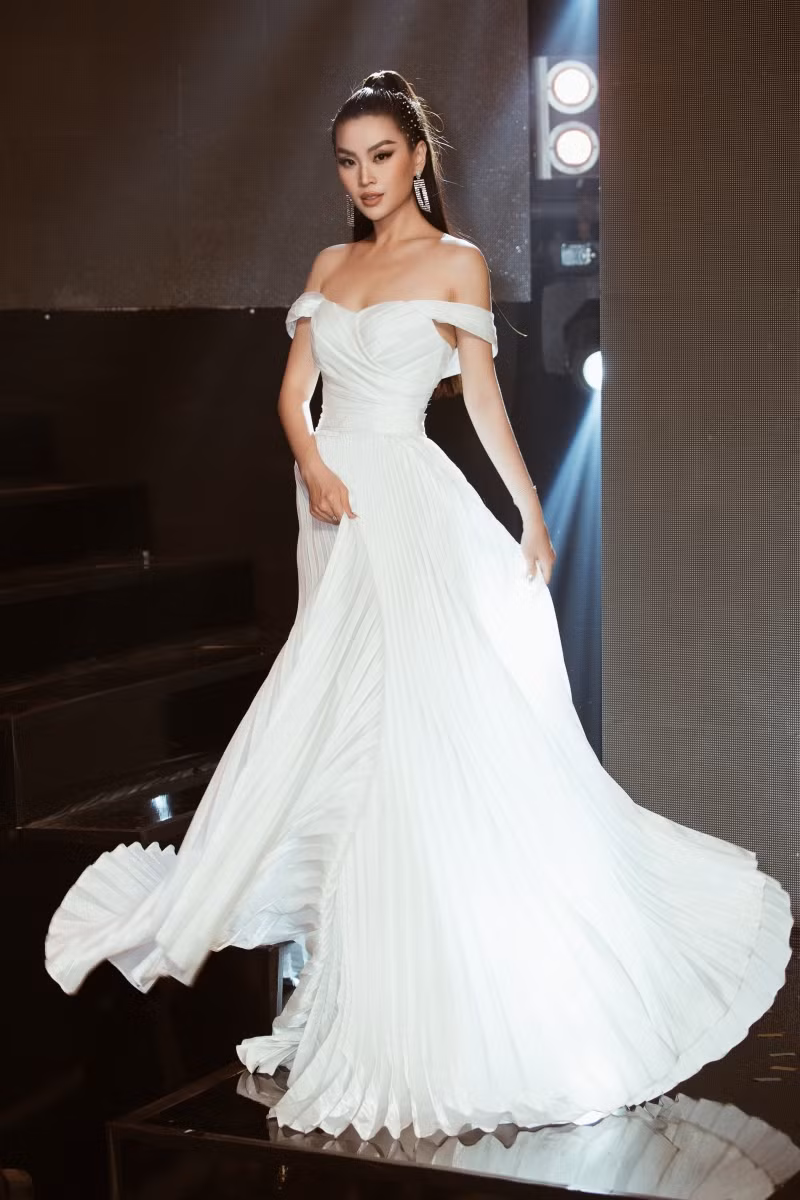 Á hậu Diễm Trang